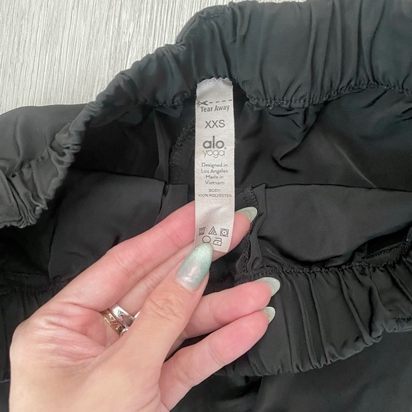 Black Alo Yoga It Girl Cargo Pants XXS - Picture 3 of 5